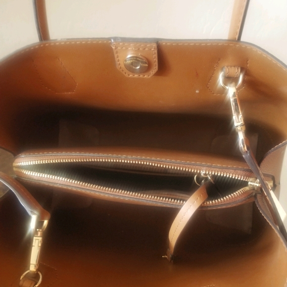 Handbag - Picture 4 of 7